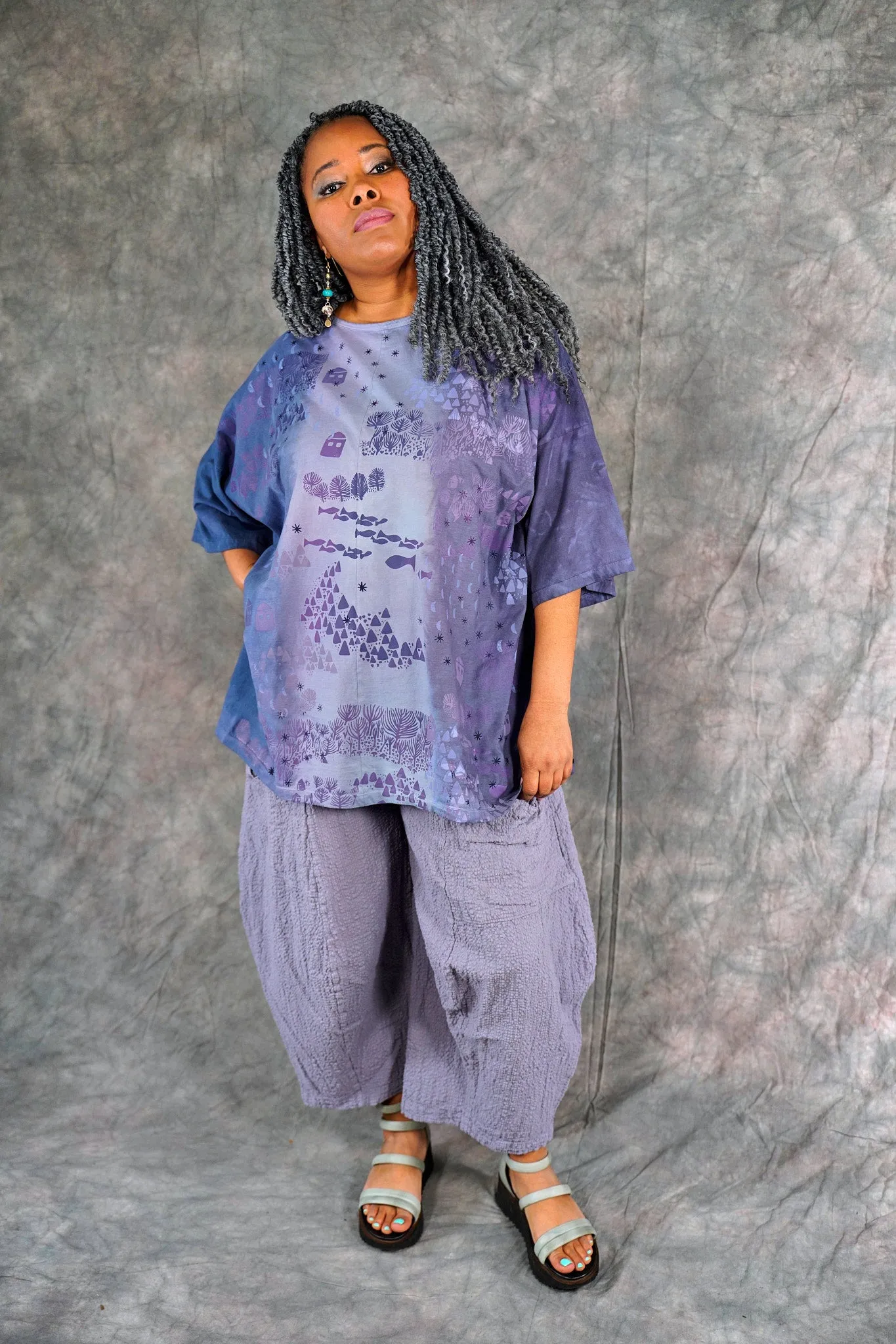 1236HD Line Tee Violet & Blueberries-30"L