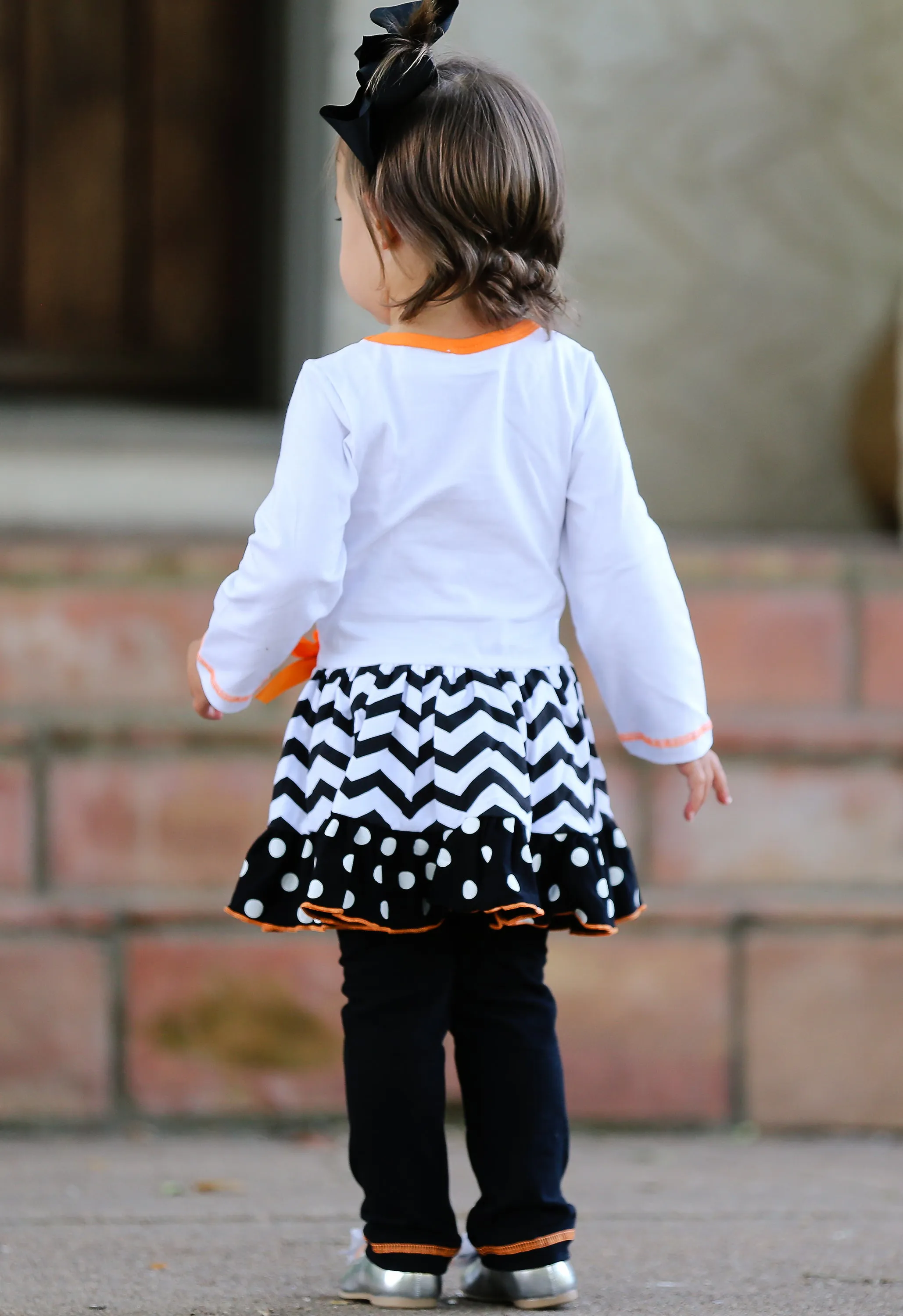 AnnLoren Girls' Halloween Orange Pumpkin and Black Cat Dress & Leggings Outfit