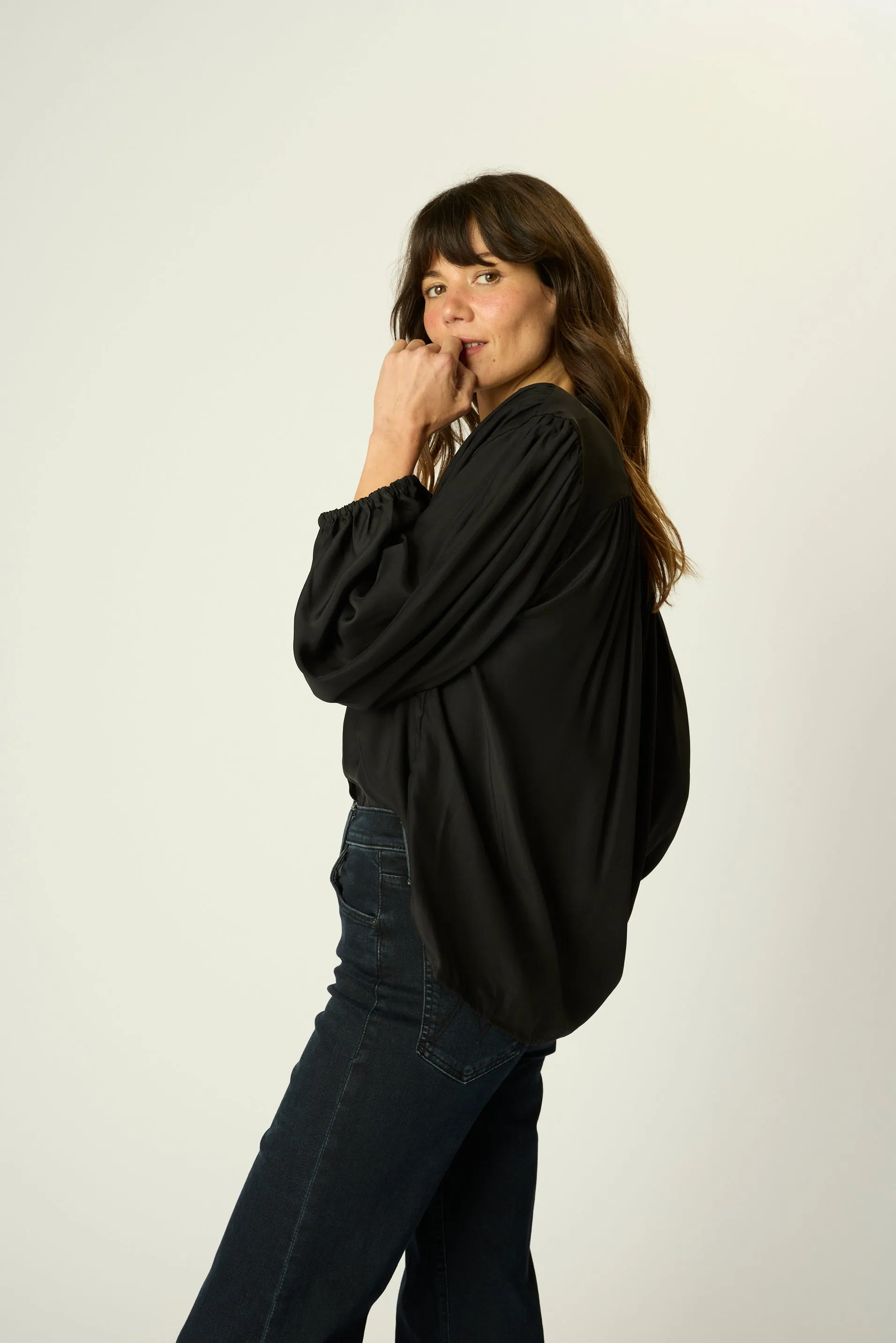 IRIS TOP