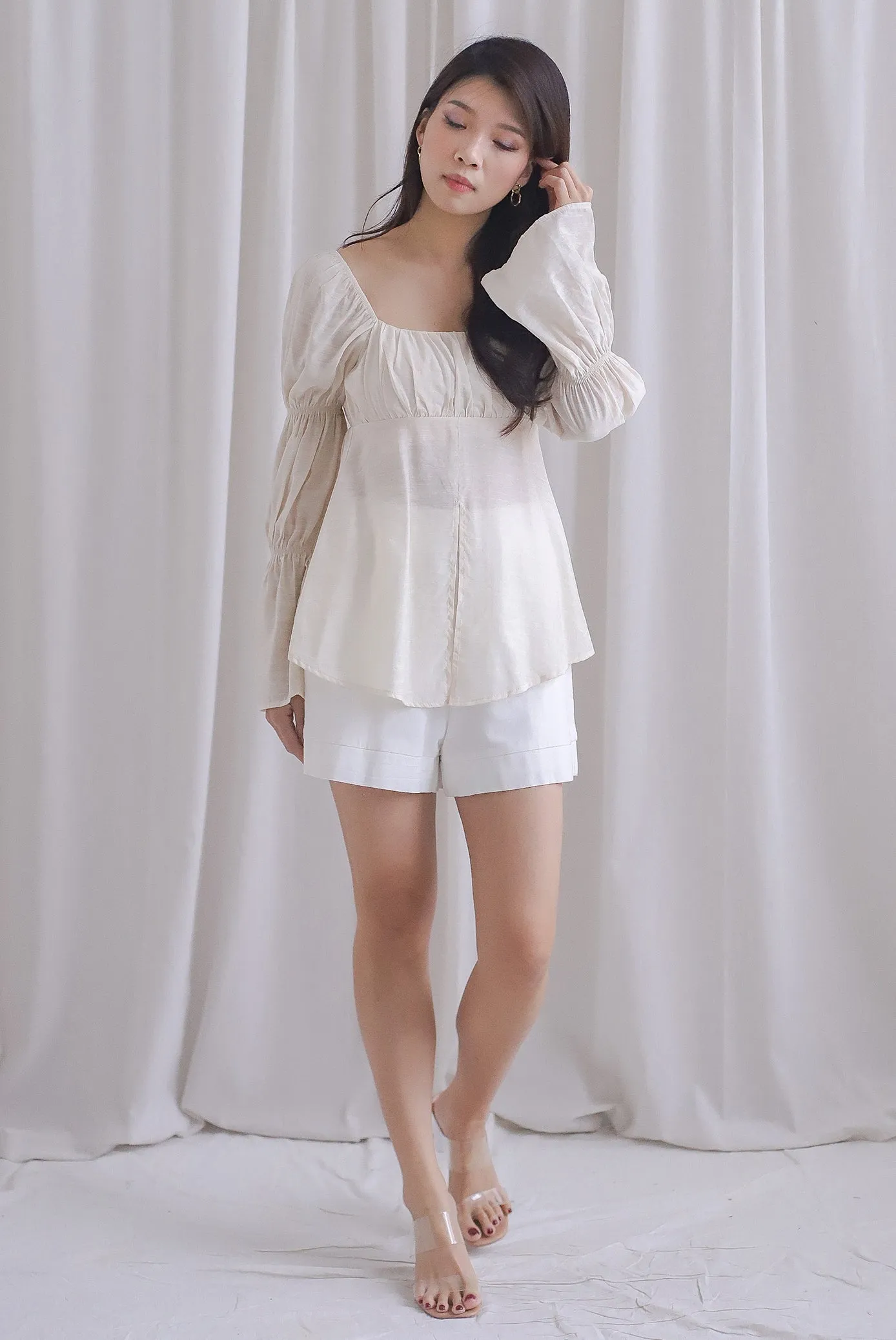 Morgana Ruched Tunic Top In Cream