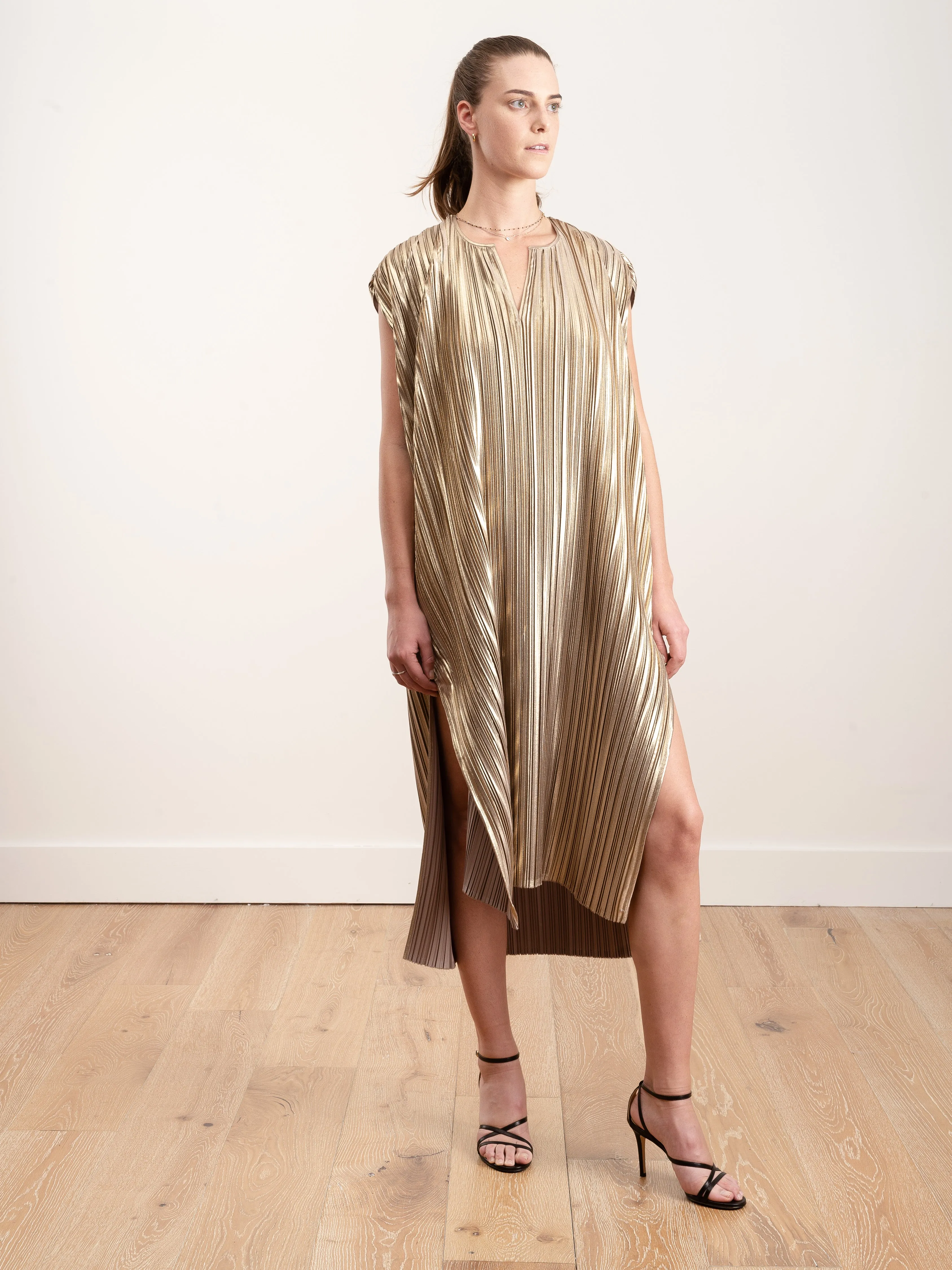 plisse caftan - gold