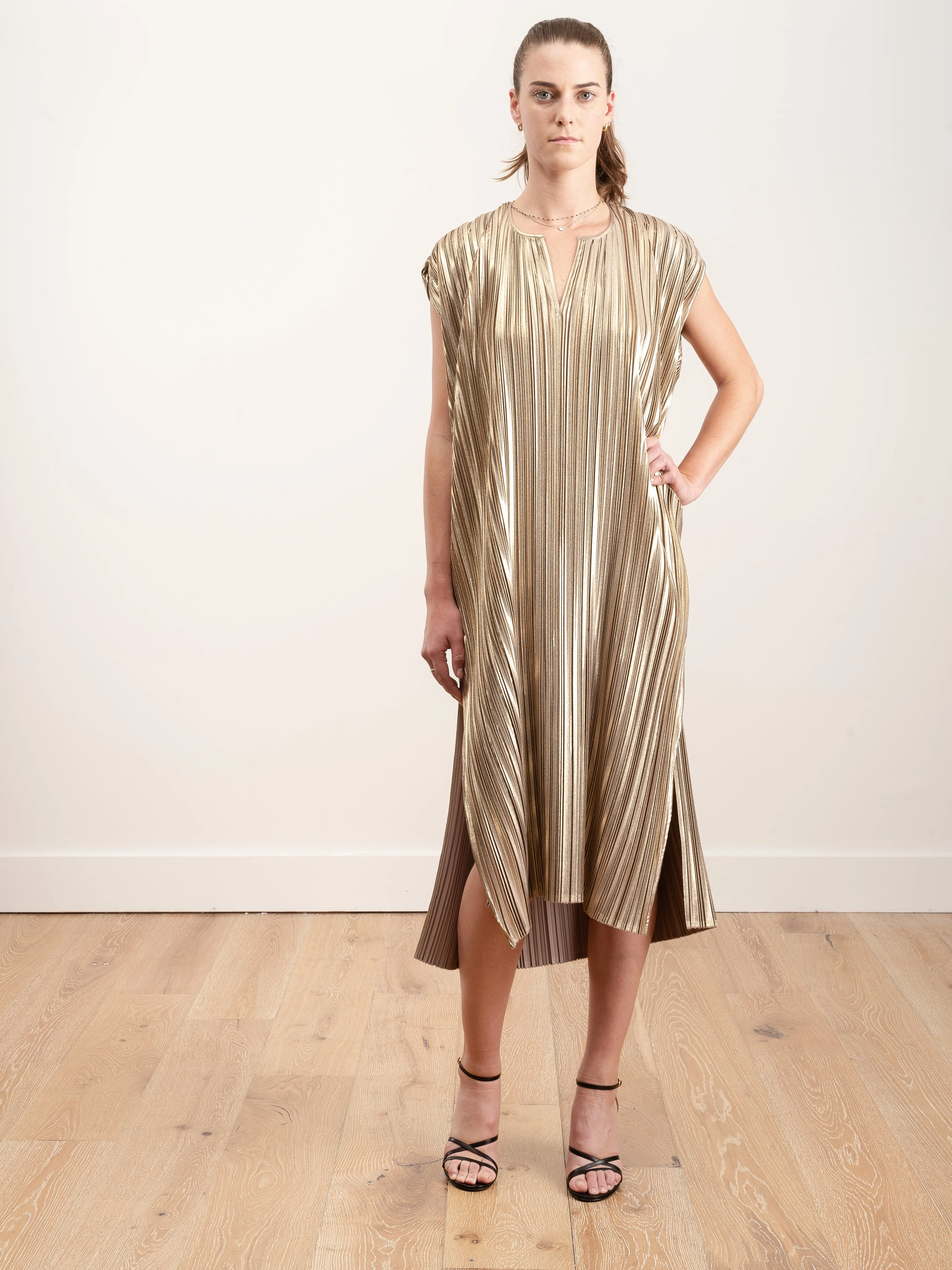plisse caftan - gold