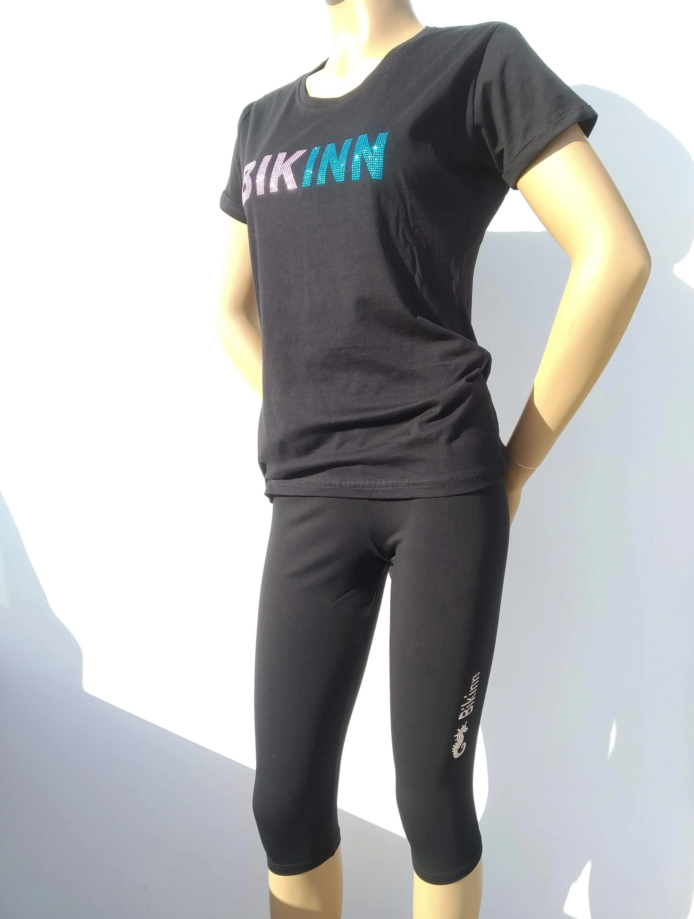 Rhinestone Bling-Bling Capri Leggings