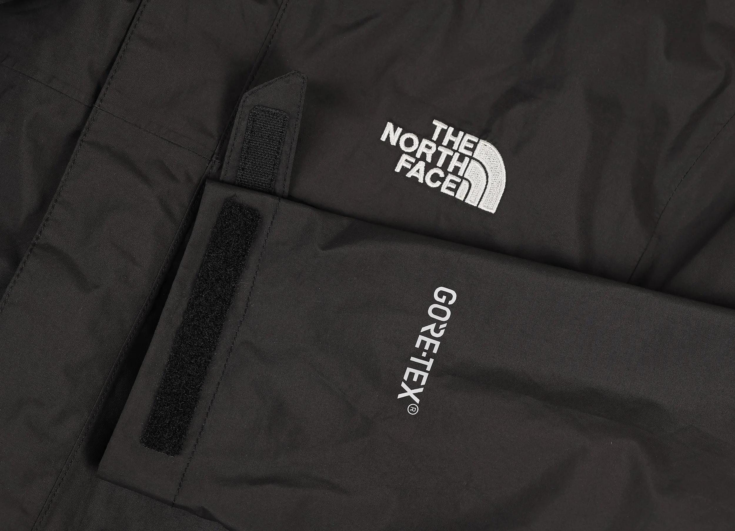 The North Face Gore Tex Rain Jacket - Black - XS